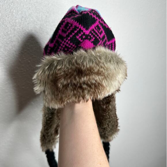 Billabong Pink Black Blue Knit with Faux Fur Trapper Hat OS - Picture 7 of 16